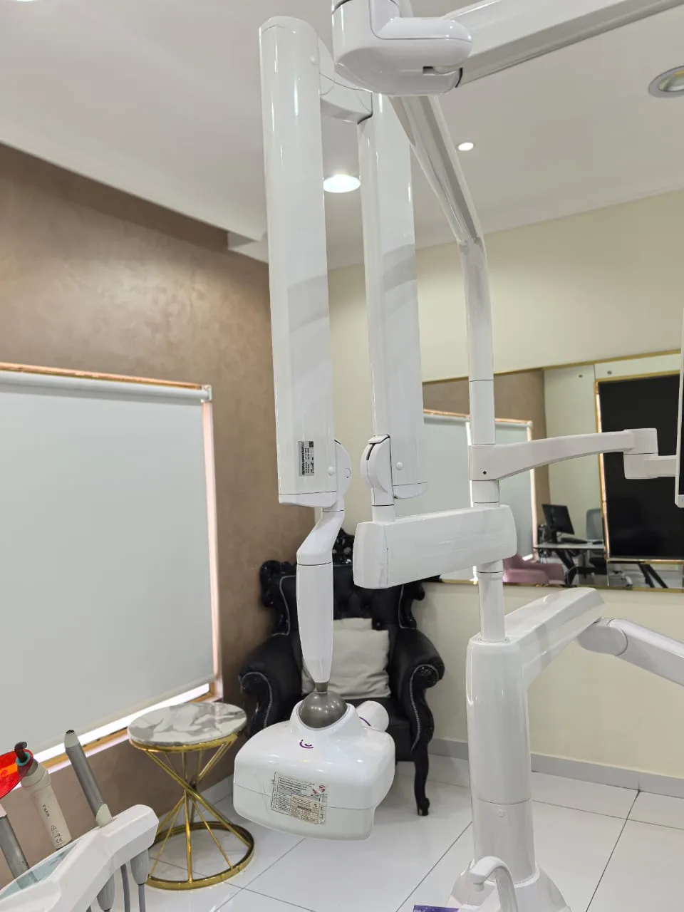 Anthos A7 Dental Chair – Full Option Package